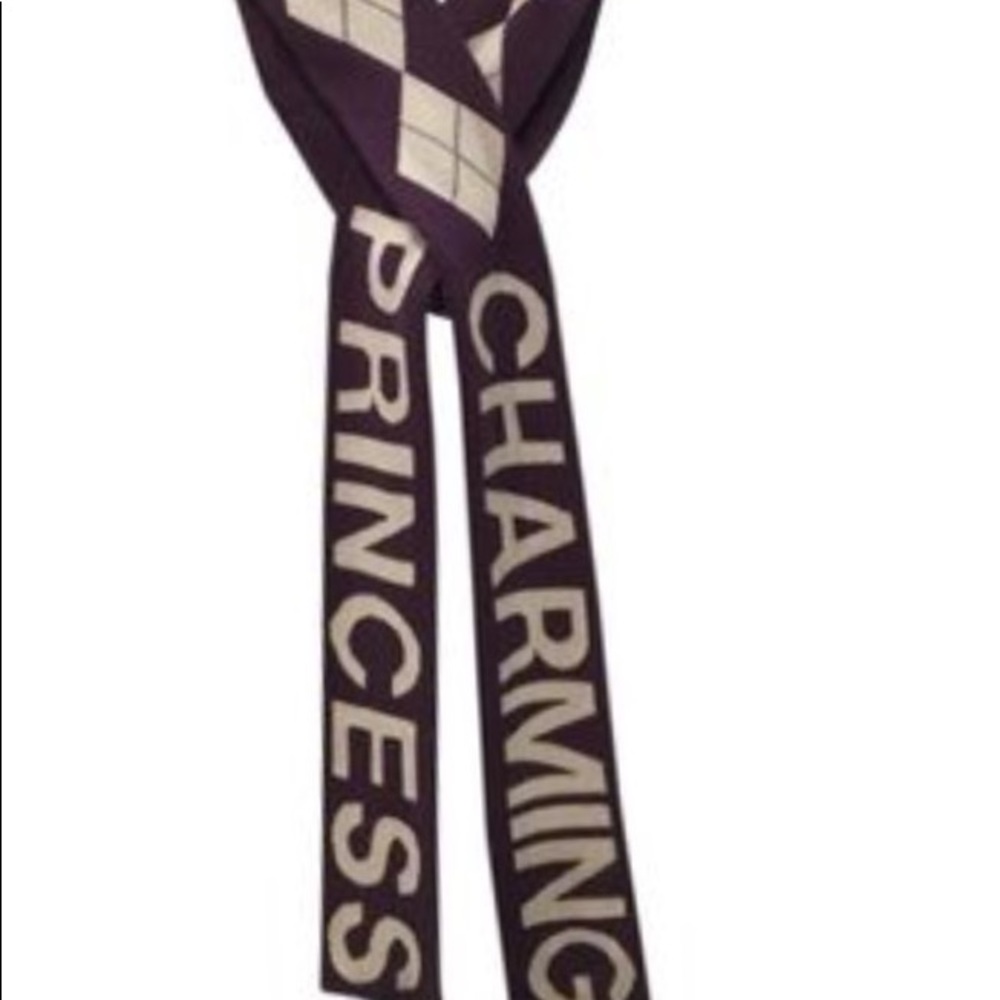 Minnie Rose Black cashmere scarf